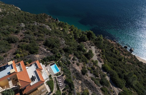 Santiago Villa | Exclusive Oceanfront Villa in Arrabida Natural Park with Heated Pool