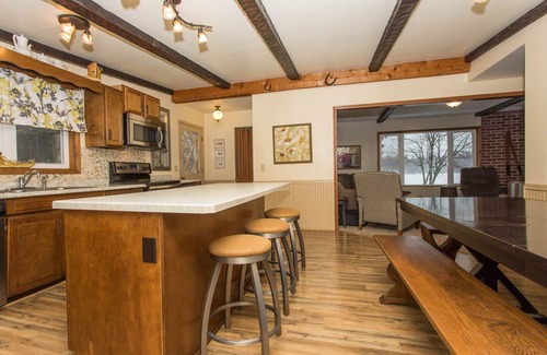 Gordon House | Exclusive Retreat! Private Lake, River Frontage and 100's of Acres with Trails