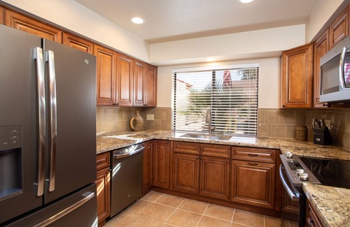 Casas Adobes House | Exclusive Tucson Omni