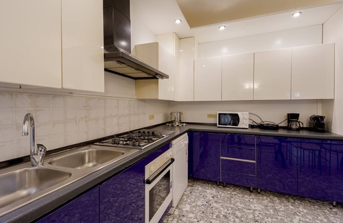 Sanremo Apartment | Exclusive villaapartment in residential area close to the sandy beaches six beds