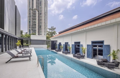 Singapore River Apartment | Executive 1BR | at Robertson Quay | 200 m from Havelock MRT |