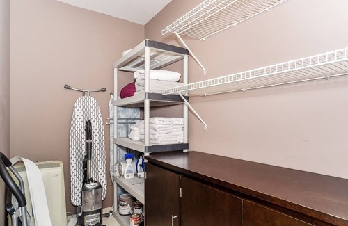 Coal Harbour Condo | Executive 3 bdrm Condo in a 5 Star Downtown Vancouver Building