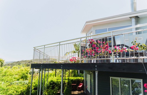 Coopers Beach Apartment | Executive Accommodation with World Class Views