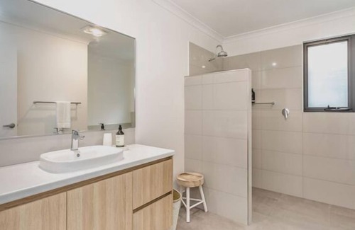 Albany House | Executive Comfort right in the Heart of Albany