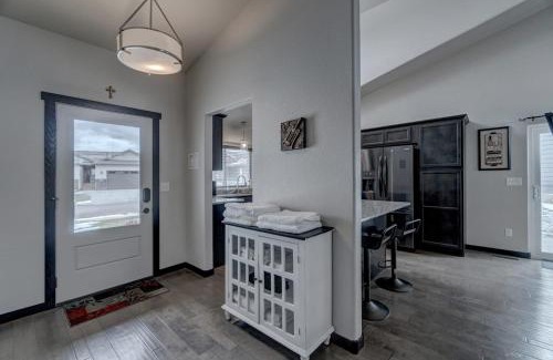 Rapid City House | Executive Golf Club Red Rocks Home, Locally Owned!