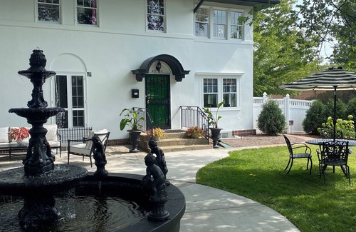 Lynnhurst Apartment | Executive Home in Historic Neighborhood