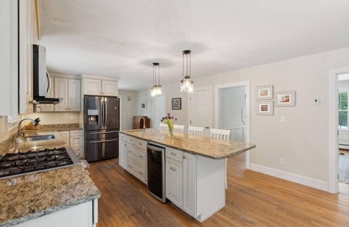 Falmouth House | Executive home minutes from Portland