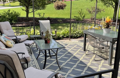 Lakeville House | Executive Home with every amenity, prime location