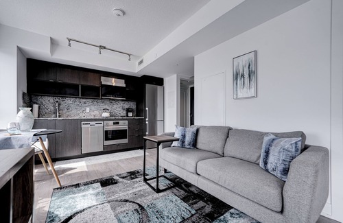 Six Points Condo | Executive Hotel-style Living on Bloor West, Toronto