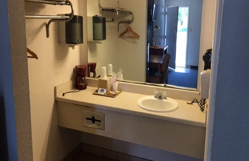 Bruni Hotel | Executive Inn Hebbronville