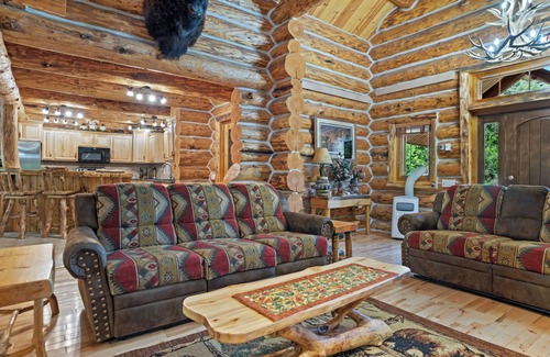 Rapid City Cabin | Executive Lodge in the Black Hills
