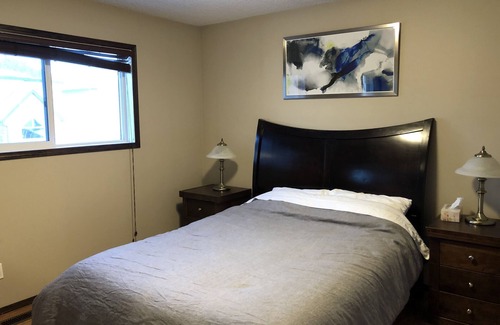 McKenzie Towne House | Executive suite in McKenzie Towne SE Calgary