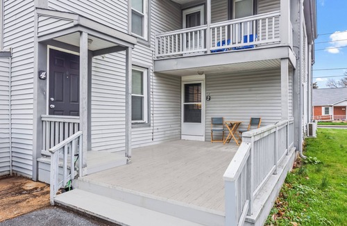 Hummelstown Apartment | Executive Suite near Hospitals and University, pet-friendly