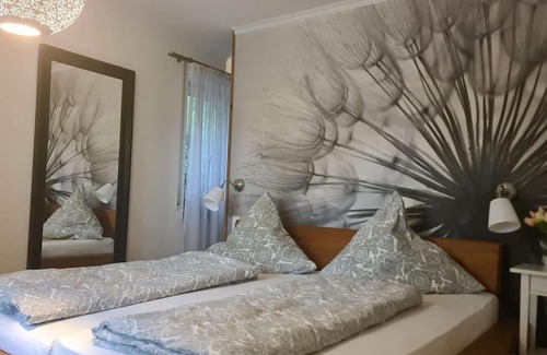 Neckarweihingen Apartment | Exklusive Wohnung mit herrlicher Terrasse und Garten