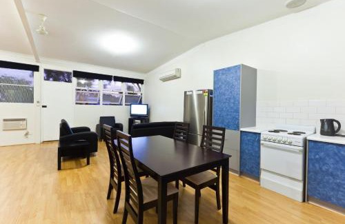 Exmouth House | Exmouth Villas Unit 33