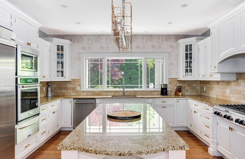 Hampton Bays House | Expansive Hampton Bays Home on over an Acre, Heated Pool, Sport Court,.