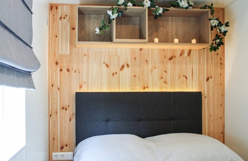 Wemding House | Experience a real Tiny House vacation close to nature at Camping Park Wemding!