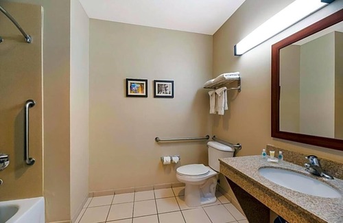 Sunrise Manor Apartment | Experience a warm, friendly stay at Comfort Inn & Suites® Las Vegas - Nellis .