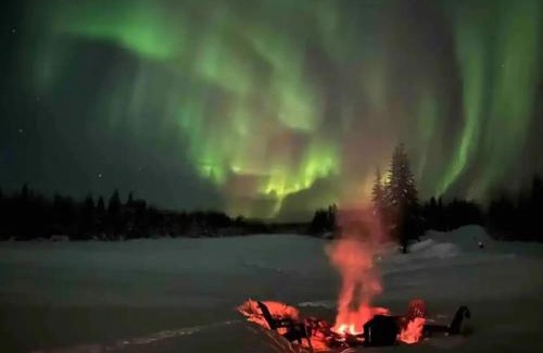 Badger Ski Chalet | Experience Lakeside Cabin Living in North Pole, AK