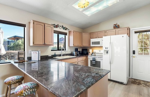 West Sedona House | Experience Nature.Walk to hikes, Great Views-Near Oak Creek!