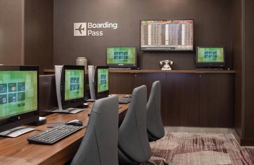 Parkrose House | Experience Oregon from our Portland hotel