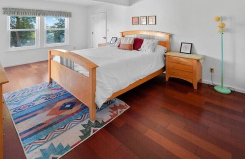 Evergreen House | Experience Ranch living with City views