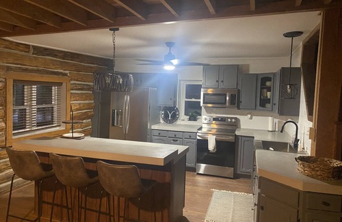 Fowler Cabin | Experience Serenity at our secluded cabin mere minutes from town.