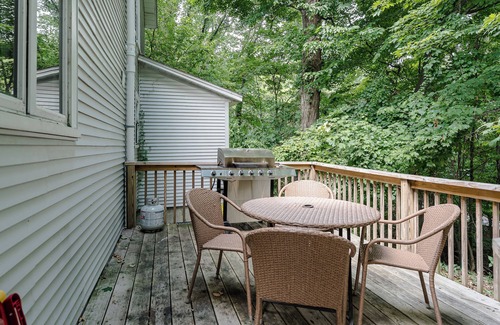 Ottawa Beach House | Experience spacious comfort at Pavillion Paradise - Pet Friendly