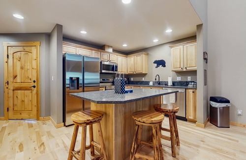 Ronald Condo | Experience the best of the Pacific Northwest at the Villages at Roslyn Ridge