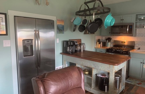 Afton Apartment | Experience the Magic at our Luxury 2 Bdrm, w/Majestic Blue Ridge Mountain Views