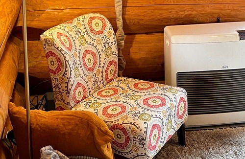 Valdez Cabin | Experience the Majesty of Valdez!