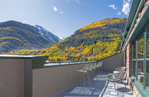 Telluride Condo | Experience "The RoofTop", a Super Cool Penthouse, inspiring views, huge deck!