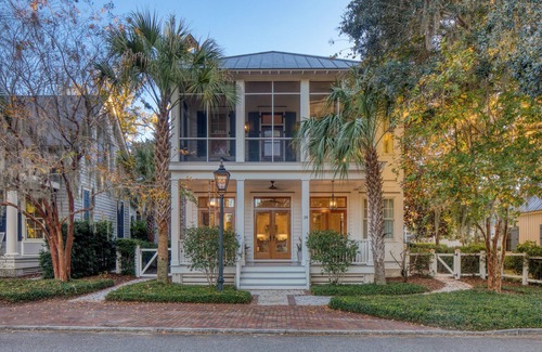 Palmetto Bluff House | Experience this fresh newly renovated home in Wilson Village