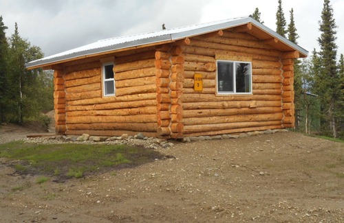 Healy Cabin | Experience True Alaska secluded Cabin just 15 minutes from Denali National Park.