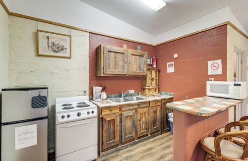 Lake Whitney Apartment | Explore Lake Whitney: Studio w/Trail Access