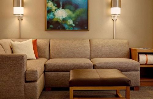 Austin Hotel | Explore More of Austin! Free Parking, Pets Allowed, Visit Paramount Theatre!
