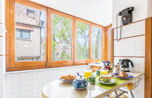 Sorrento Historic Centre Apartment | Explore the Amalfi Coast from a Cosy Home in Sorrento Centre