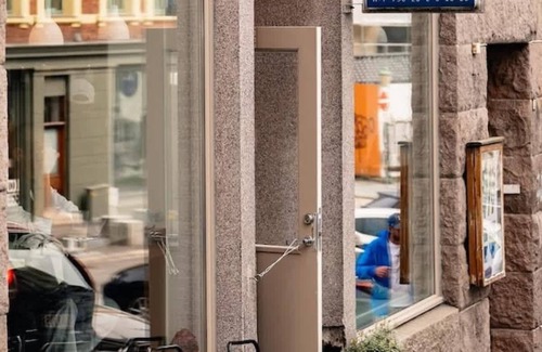 Bergen City Centre Apartment | Explorers Dream! 200m To Bryggen and Floibanen