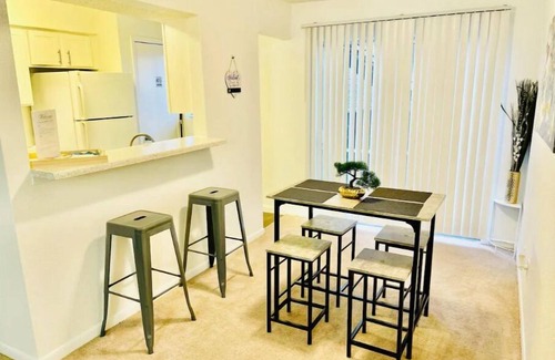 Astrodome Apartment | Exquisite Cove w/2Beds Near NRG-TXMedCTR -Galleria