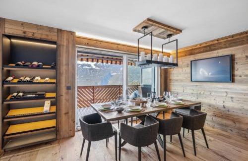 Lens Apartment | Exquisite Duplex with Views by Mrs Miggins