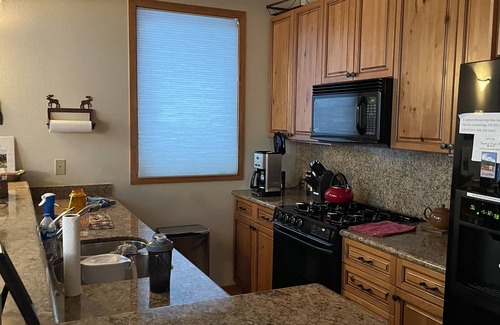 Four O'Clock Ski Chalet | Exquisite Peaceful Getaway - Four O'Clock Run Close to Downtown