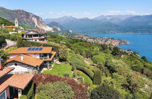 Carciano Villa | Exquisite villa with pool and breathtaking views over the lake! - Villa Nora