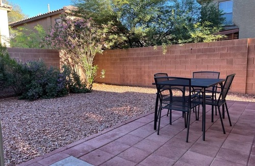 Spring Valley House | Extended Stay 3 or 4 Beds Cozy Smart Home Living