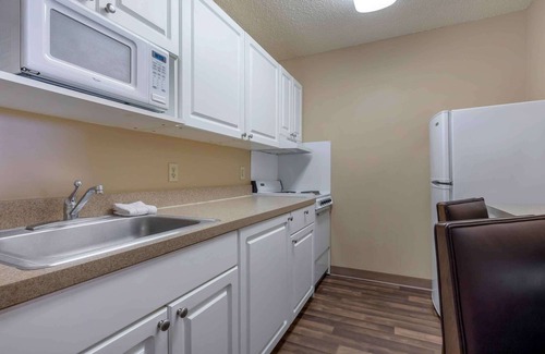 Dallas Hotel | Extended Stay America Select Suites Dallas Farmers Branch