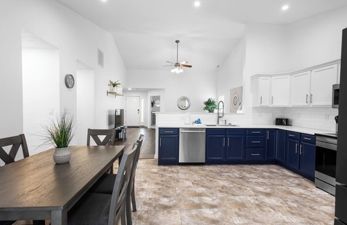 Fishers House | Extended Stay- Fishers FHS Rental