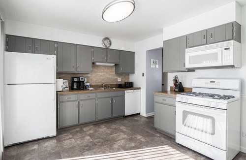 Bloomingdale House | Extended Stay Hanover FHS Rental