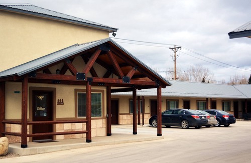 Williston House | Extended stay or one night stay, make Winterton suites your home away from home.