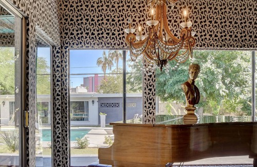 Gateway District House | EXTRAORDINARY EXECUTIVE ESTATE IN PRIME LOCATION