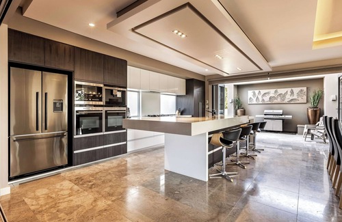Dunsborough House | EXTRAVAGENT AND STYLISH TWO STOREY HOME WITH HUGE OUTDOOR ENTERTAINING AREA