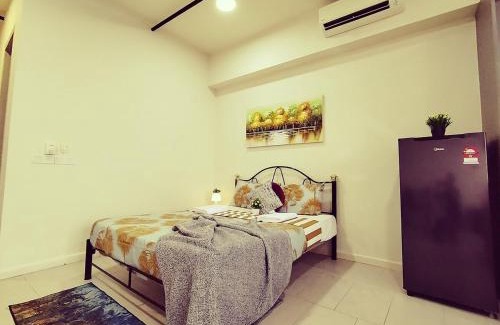 Cyberjaya Apartment | F2-18-03 Castle Suites Tamarind WiFi Netflix FreeParking